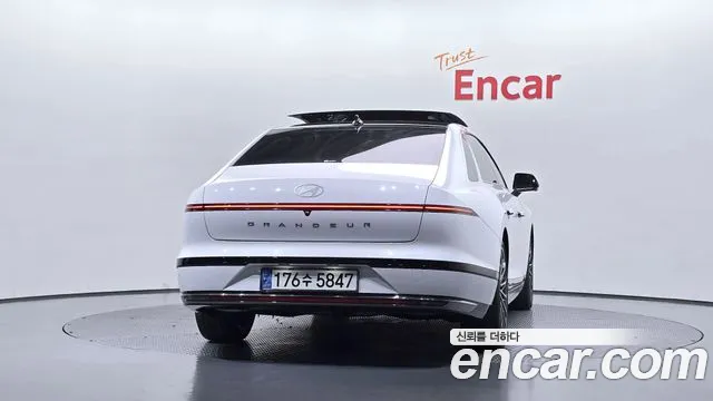 Hyundai Grandeur GN7 — Фото автомобиля 4