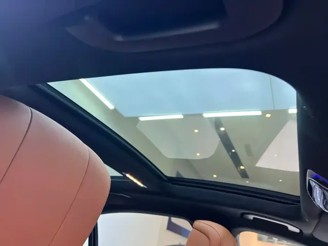 Mercedes-Benz S-Class — Фото автомобиля 22