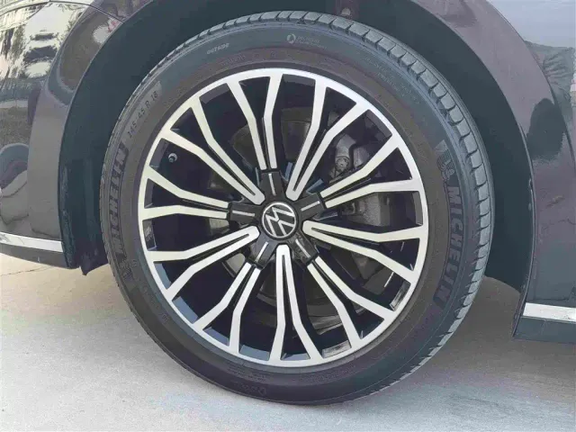 Volkswagen Phideon — Фото автомобиля 16