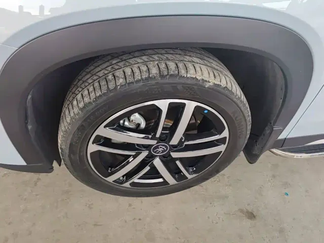 BYD Song L DM-i — Фото автомобиля 22