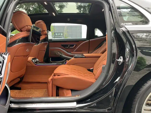 Mercedes-Benz Maybach S-Class — Фото автомобиля 13