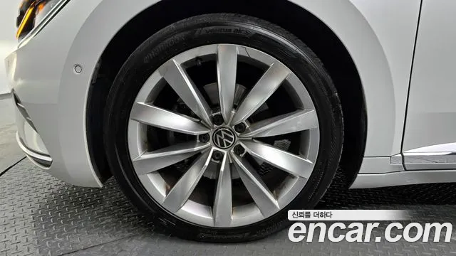 Volkswagen Arteon Arteon 2.0 TDI Prestige — Фото автомобиля 5
