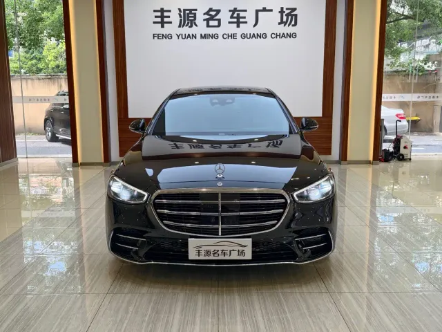 Mercedes-Benz S-Class — Фото автомобиля 2