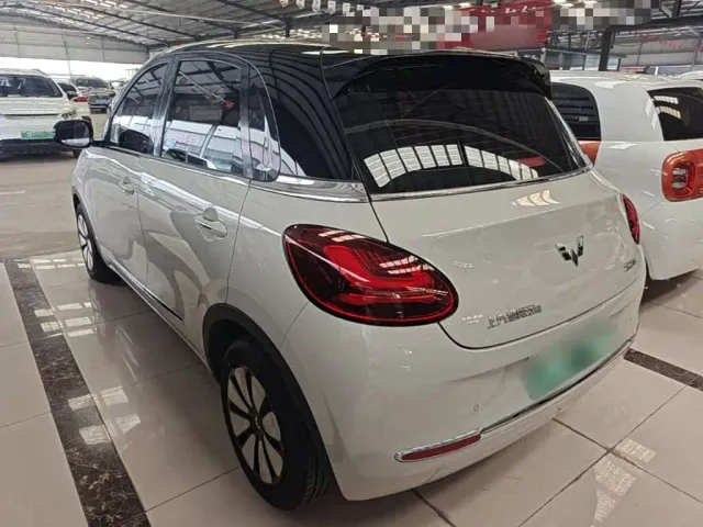 Wuling Bingo — Фото автомобиля 4