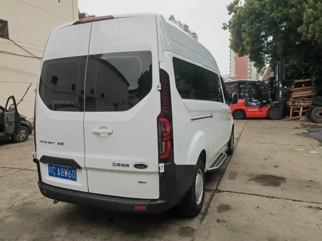 Ford Transit — Фото автомобиля 4