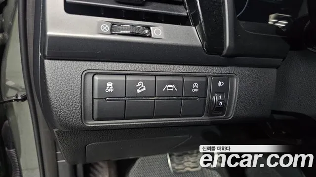 KG_Mobility_Ssangyong Rexton Новый Rexton Sport Khan Дизель 2.2 4WD — Фото автомобиля 16