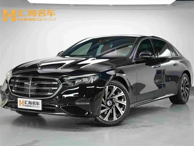 Фотография автомобиля — Mercedes-Benz E-Class