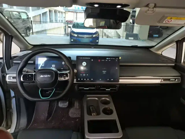 GAC Aion Y — Фото автомобиля 9