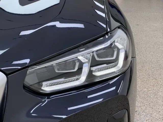 BMW iX3 — Фото автомобиля 8