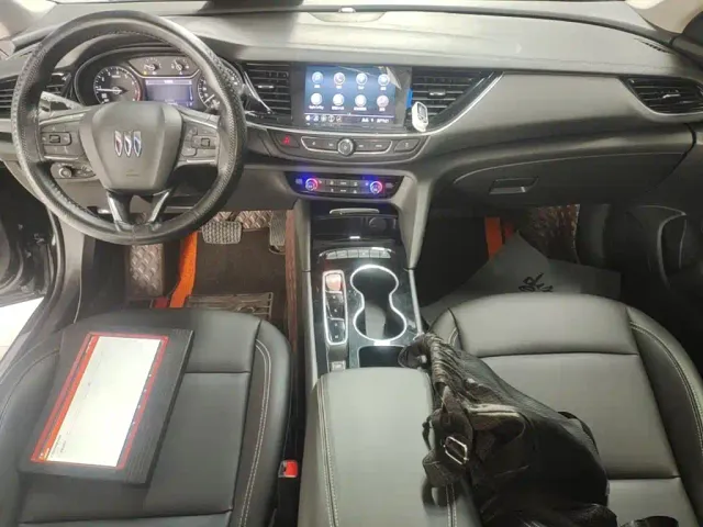 Buick Regal — Фото автомобиля 9