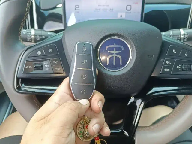 BYD Song Pro — Фото автомобиля 8