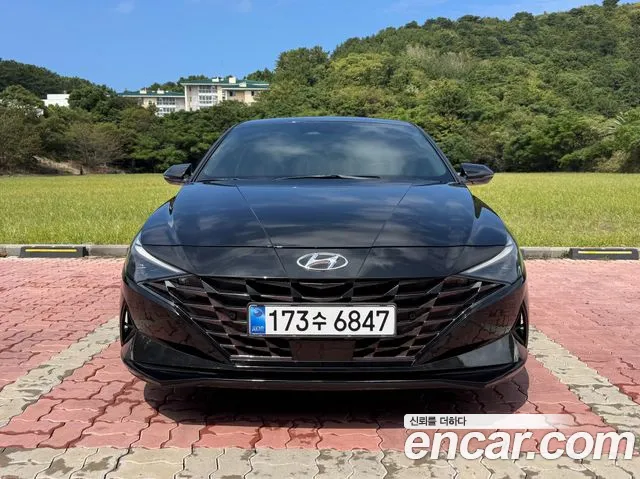 Hyundai Avante CN7 — Фото автомобиля 3