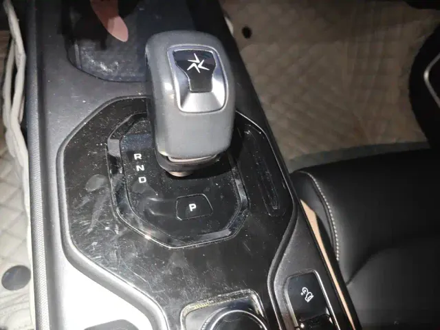 Geely ICON — Фото автомобиля 15