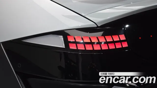 Hyundai Ioniq 6 New — Фото автомобиля 8