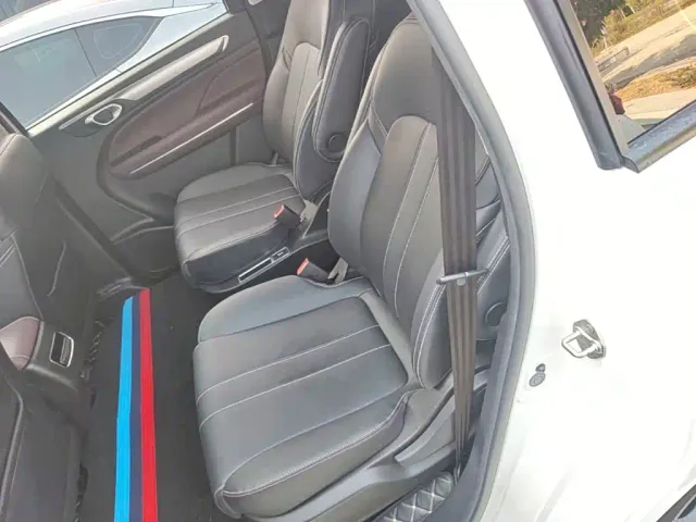GAC Trumpchi M6 — Фото автомобиля 16