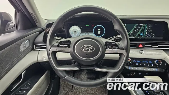 Hyundai Avante CN7 — Фото автомобиля 12