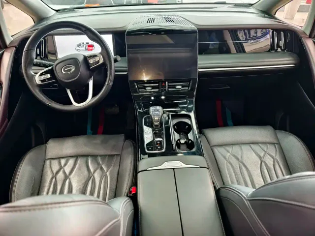 GAC Trumpchi M8 — Фото автомобиля 11