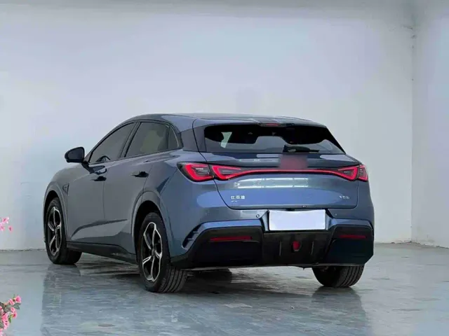 BYD Seal 06 GT — Фото автомобиля 13
