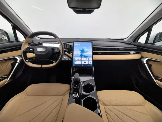 Geely Boyue L — Фото автомобиля 5
