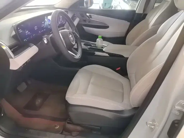 Buick E5 — Фото автомобиля 14