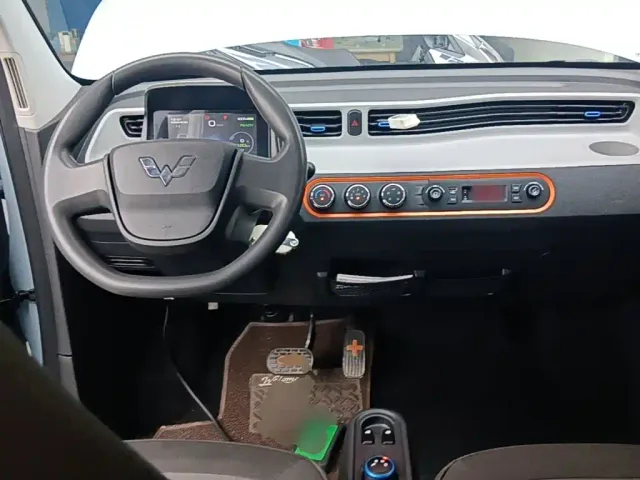 Wuling Hongguang Mini EV — Фото автомобиля 9