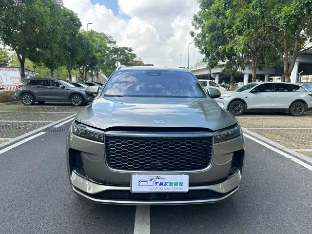 Li Auto ONE — Фото автомобиля 2
