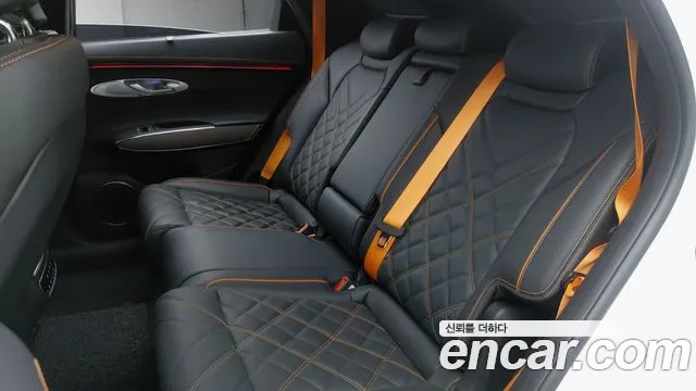 Genesis GV70 — Фото автомобиля 14