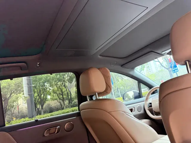 Li Auto i6 — Фото автомобиля 9