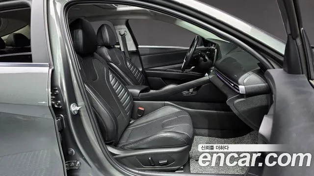 Hyundai AVANTE Avante (CN7) — Фото автомобиля 10