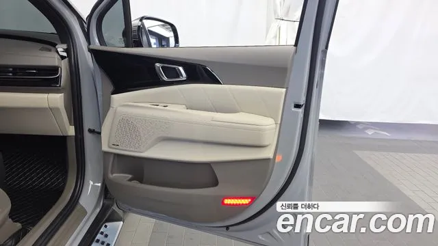 Kia Carnival 4th Gen — Фото автомобиля 14