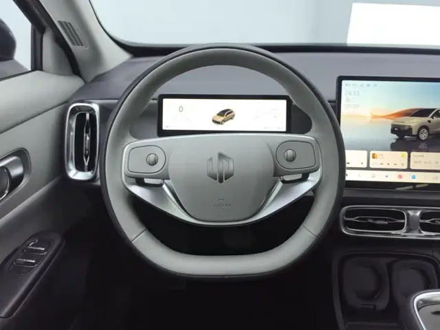 Leapmotor B10 — Фото автомобиля 15