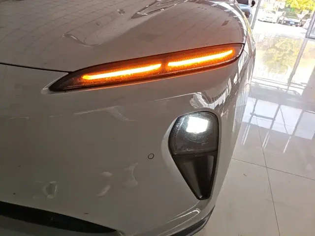 Nio ET5 — Фото автомобиля 23
