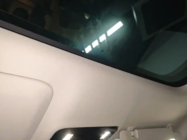 Li Auto MEGA — Фото автомобиля 17