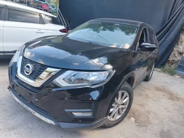 Фотография автомобиля — Nissan X-Trail