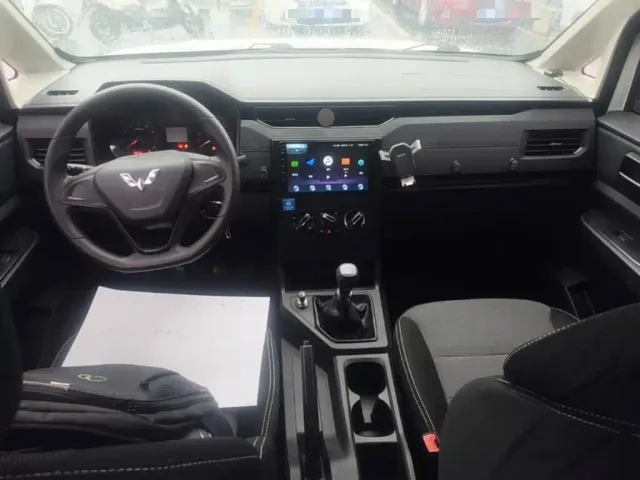 Wuling Hongguang Plus — Фото автомобиля 9