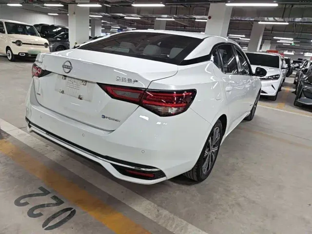 Nissan Sylphy — Фото автомобиля 6