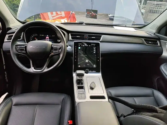 Roewe RX5 — Фото автомобиля 9