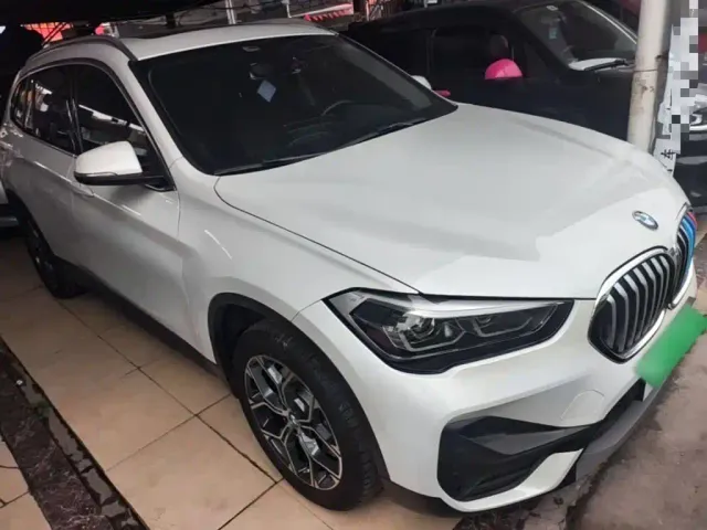 BMW X1 — Фото автомобиля 3