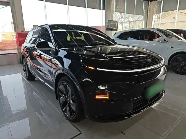 Li Auto L6 — Фото автомобиля 3