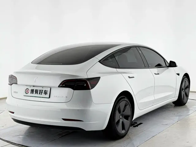 Tesla Model 3 2022 Model Rear-Wheel Drive Version — Фото автомобиля 12