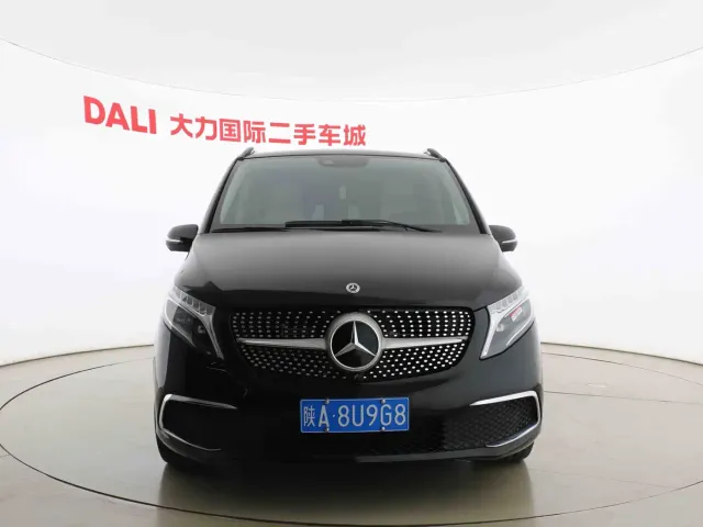 Mercedes-Benz V-Class — Фото автомобиля 2