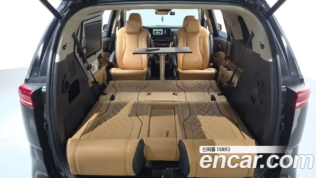 Kia Canival Carnival 4 поколение Бензин 9 мест Hi-Limousine(Спецкузов) — Фото автомобиля 11
