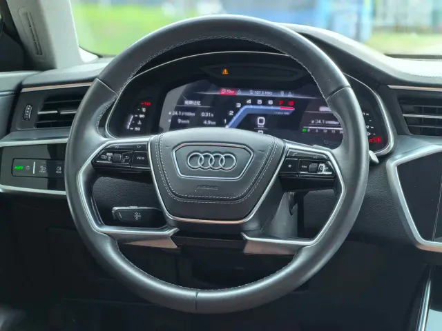 Audi A7L — Фото автомобиля 11