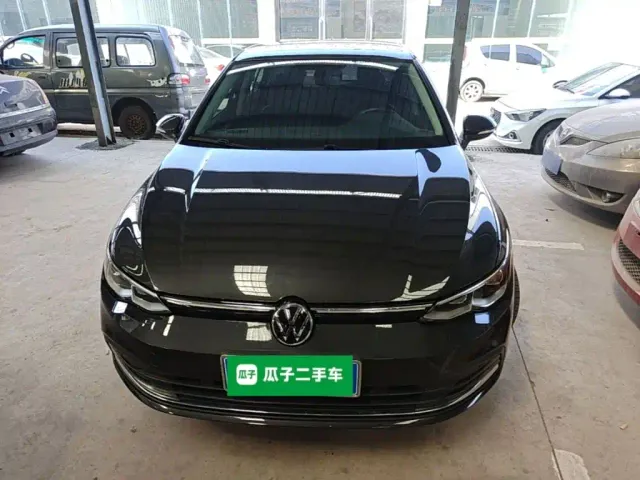 Volkswagen Golf — Фото автомобиля 2