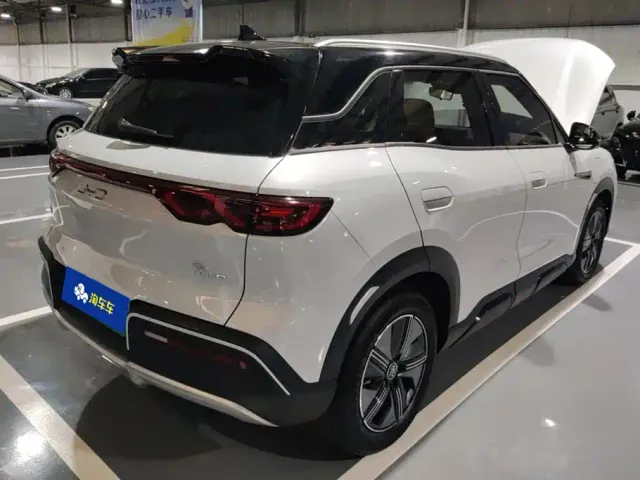 BYD Yuan UP — Фото автомобиля 3