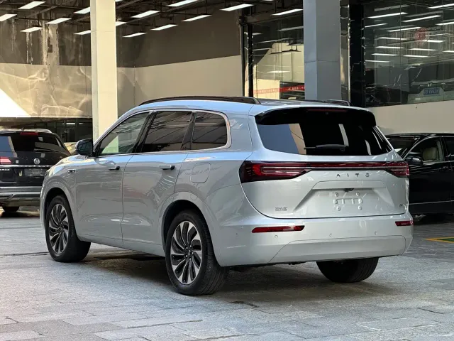 Aito M7 — Фото автомобиля 16