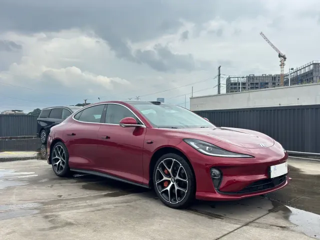 IM Motors L6 — Фото автомобиля 3