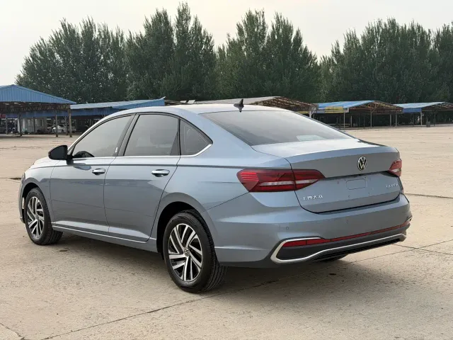 Volkswagen Lavida — Фото автомобиля 4