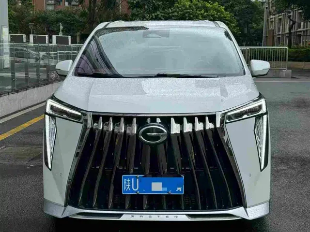 Фотография автомобиля — GAC Trumpchi M8