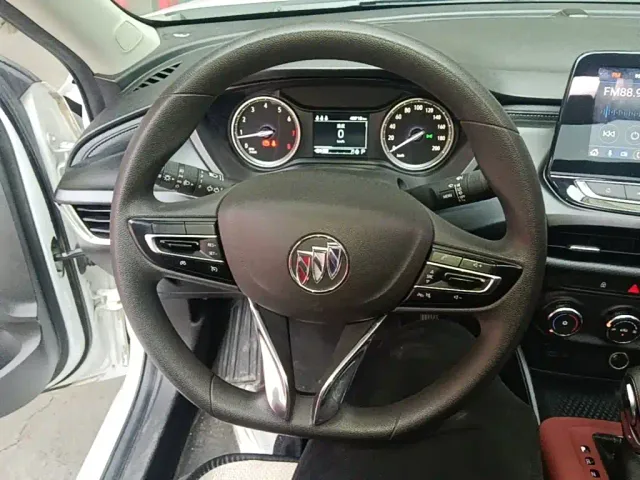 Buick Verano — Фото автомобиля 10
